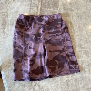 Yogalicious bike shorts, size S